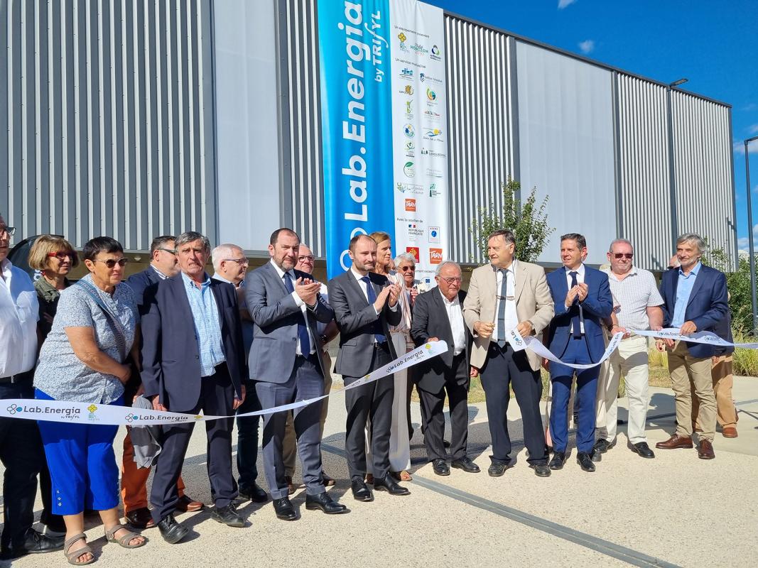 Coupe du ruban lors de l'inauguration de Lab.Energia le 8 juillet dernier
